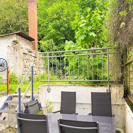 Apartment Zentral In Triberg, Mit Terrasse Und Garten Nur 10 Minuten Vom Wasserfall, Hunde Willkommen Triberg im Schwarzwald